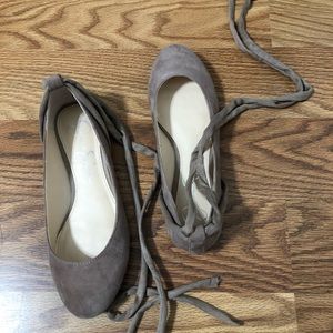 Jessica Simpson Lace Up Taupe Flats 7M/37